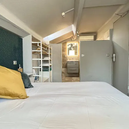 Hotel La Calanque 2*