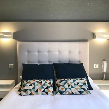 Hotel La Calanque 2*